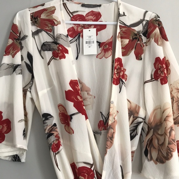 Suzy Shier Floral Wrap Dress - Picture 2 of 2